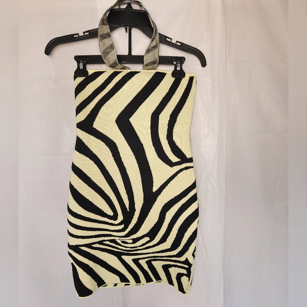 Zebra Print Bodycon Mini Dress w/ Choker Neck - Picture 11 of 13